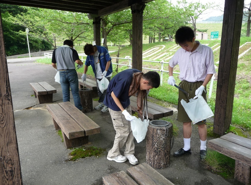 大平森林公園清掃 大平森林公園清掃